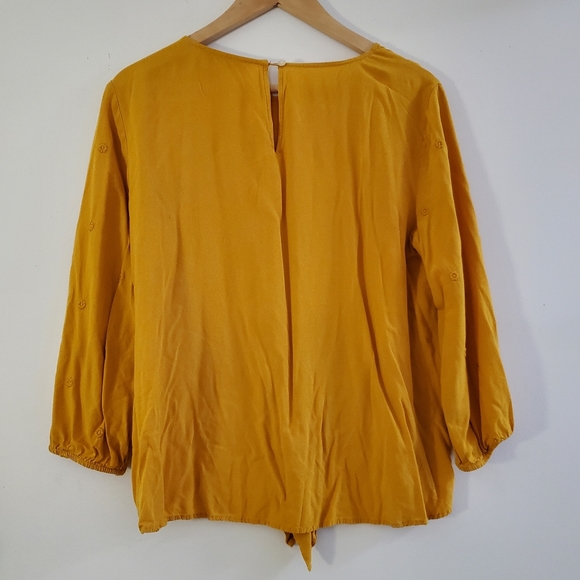 🌹LOFT Lightweight Mustard Top w/Tie - Picture 2 of 7